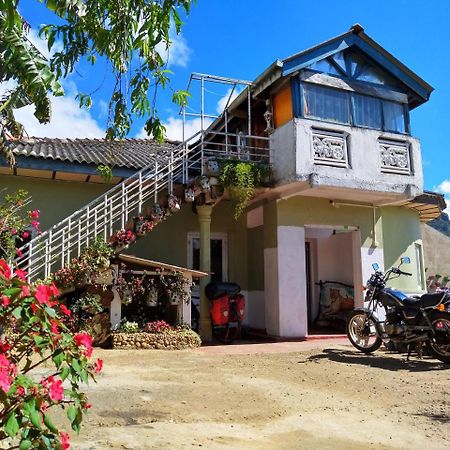 Fairy Hostel Нувара-Элия Экстерьер фото